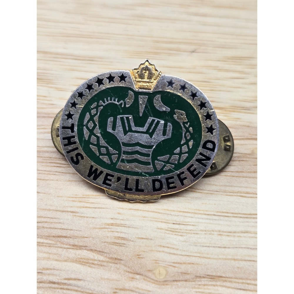 Vintage US Army Drill Sergeant Identification Badge Pin V-21 This We\'ll Defend